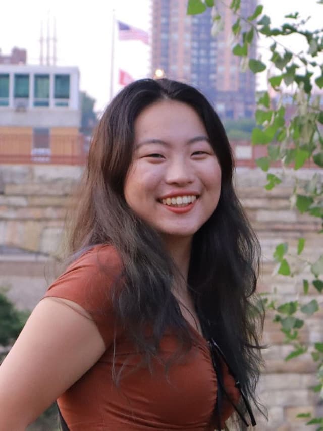 Photo of Yanjun Cui